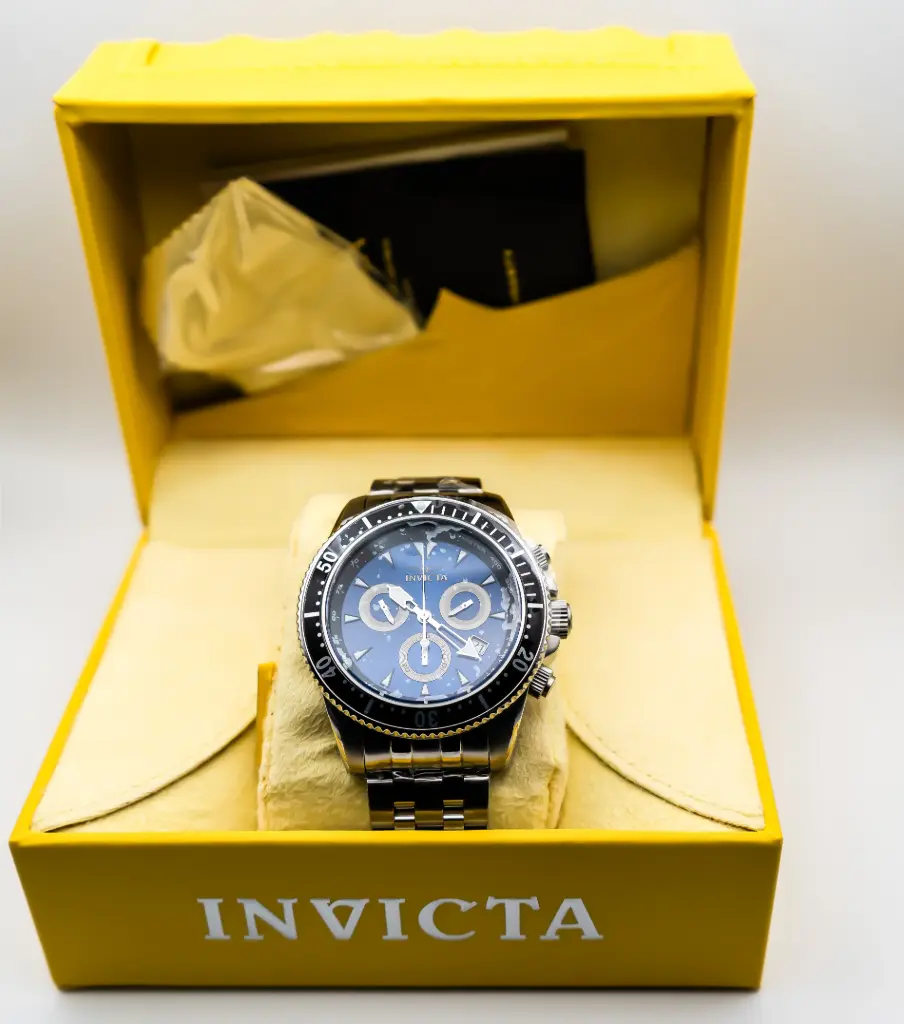 Invicita Pro Diver Swiss Ronda Z60 Caliber (Model 24646)